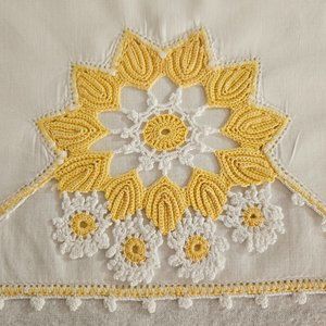 Vintage Handmade & Hand-Crocheted Floral Motif Pillowcases 1 Pair